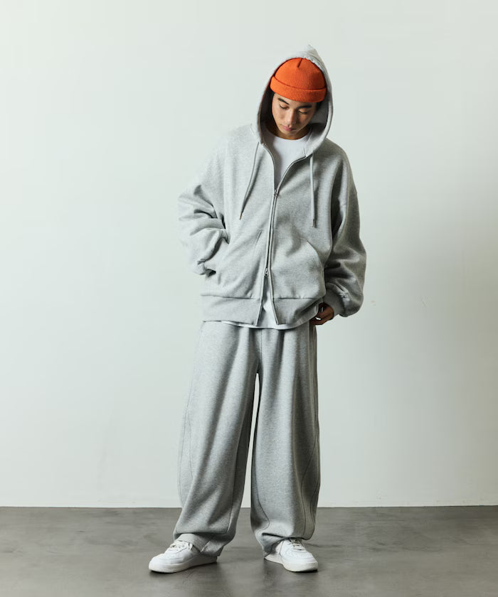 Wide Silhouette Bonding Barrel Leg Sweatpants 【Limited Edition】