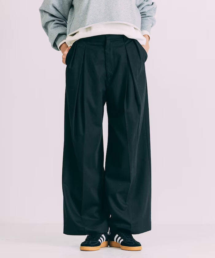 Tuck Wide Slacks Pants