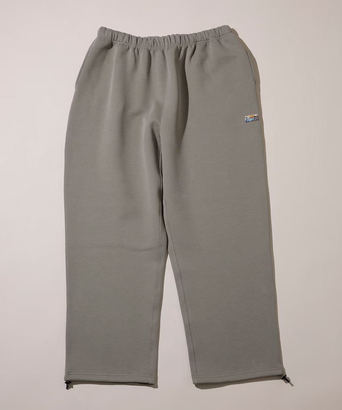 Big Silhouette Cardboard One Point Logo Spindle Sweat Pants - Beige