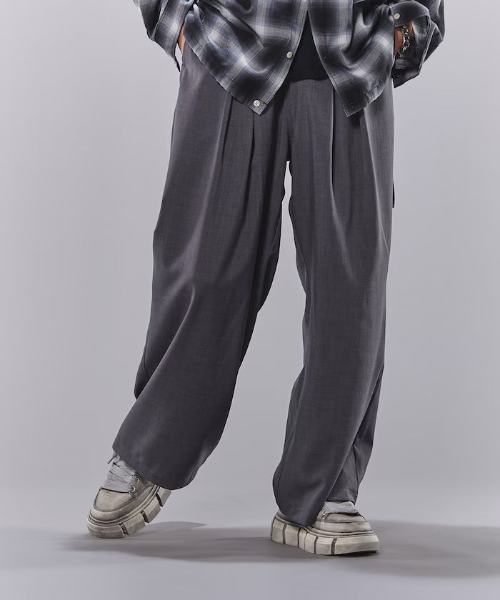 Tuck Wide Slacks [Limited Edition]