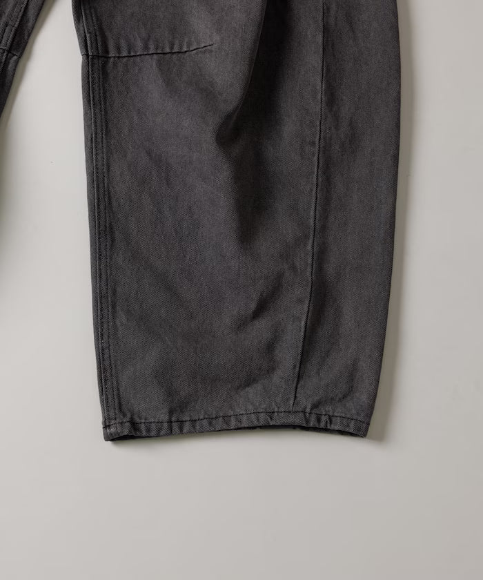 Wide Silhouette Curve Damaged Denim Pants