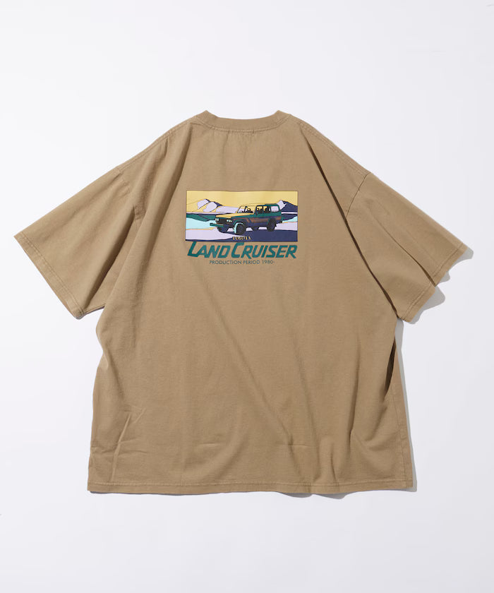 Relaxed Fit Land Cruiser 60 Back Print Short Sleeve Crew Neck T-Shirt