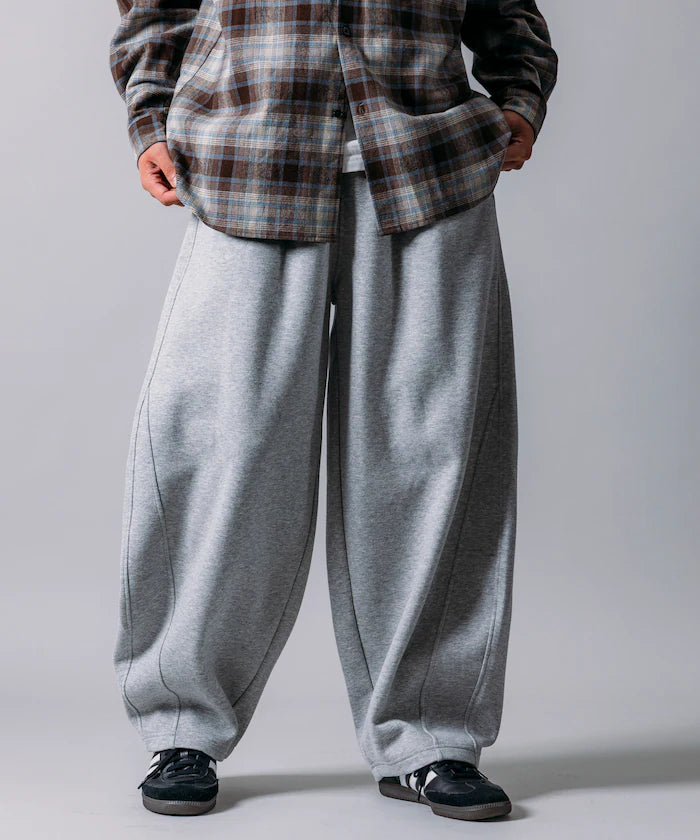 Wide Silhouette Bonding Barrel Leg Sweatpants 【Limited Edition】 - Gray