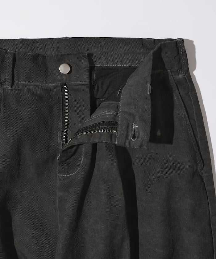 Fade processing cotton tuck wide pants