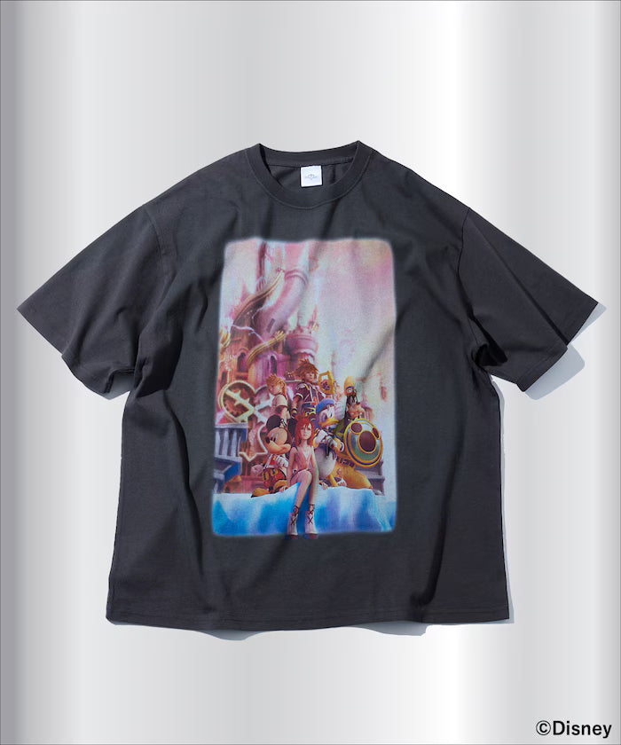 [March 27, 12:00 release] KINGDOM HEARTS II / KEY ART TEE / Kingdom Hearts II / Key Art T-Shirt - Black