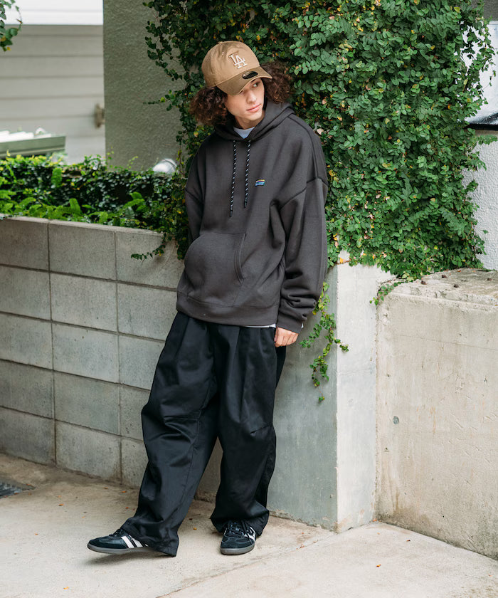 Big silhouette one-point logo pullover hoodie/hem cord/back brushed 【limited edition】