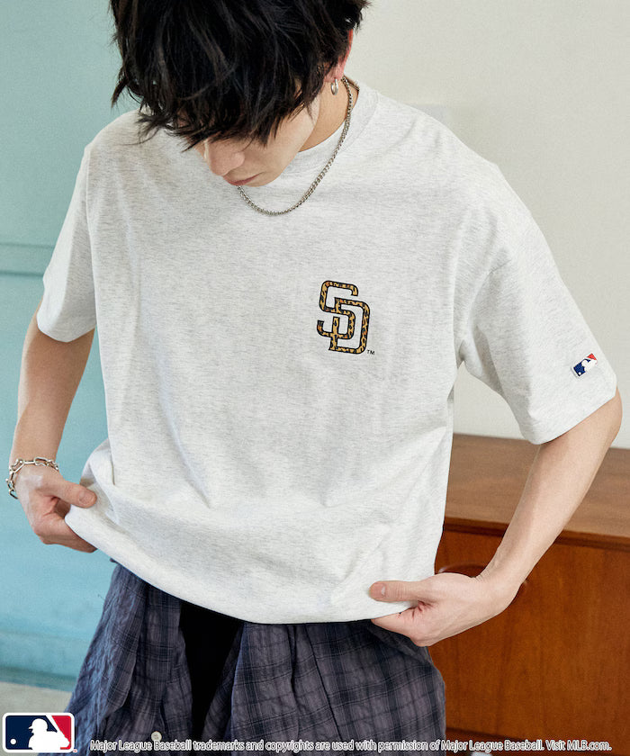 Limited Edition MLB Leopard Print Logo T-Shirt - Light Gray