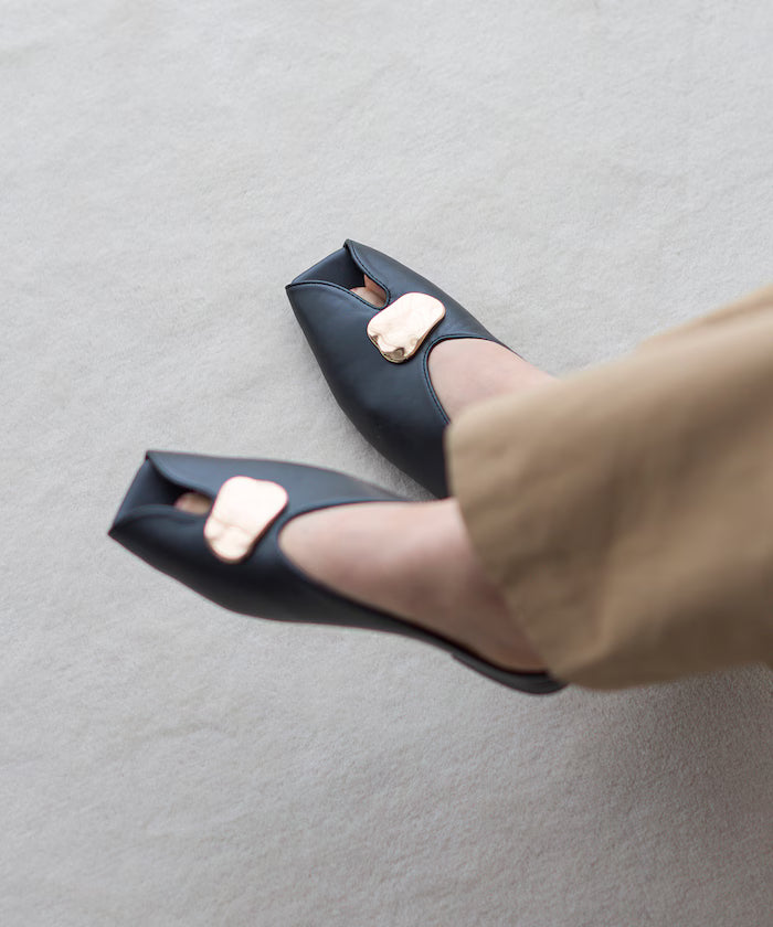Metal Plate Open Toe Shoes