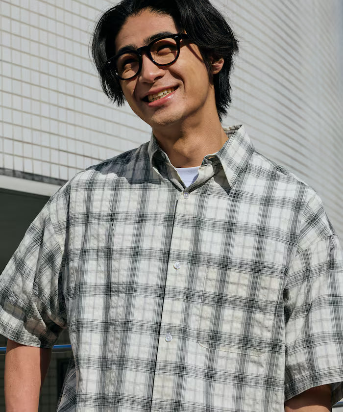 Relax Fit Regular Collar Sheer Seersucker Short Sleeve Shirt 【Limited Edition】