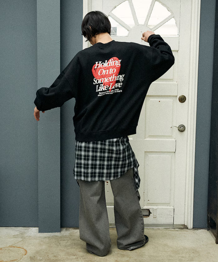 LOVE POP STUDIO HEART LOGO GRAPHIC SWEAT【Limited Edition】