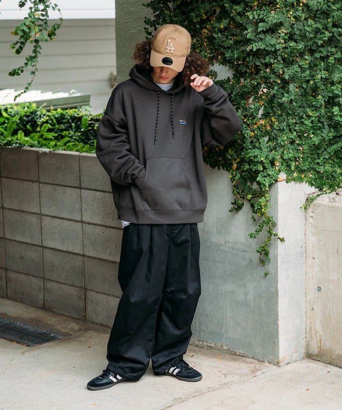 Big silhouette one-point logo pullover hoodie/hem cord/back brushed 【limited edition】
