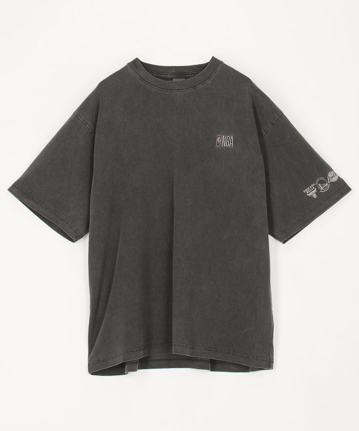 NBA × FREAK'S STORE Collaboration Random Team Logo Backprint Crewneck T-Shirt