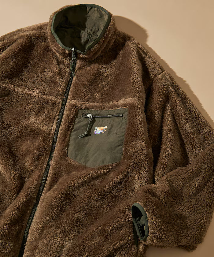 Relaxed Fit One Point Logo Reversible Nylon Fleece Jacket
