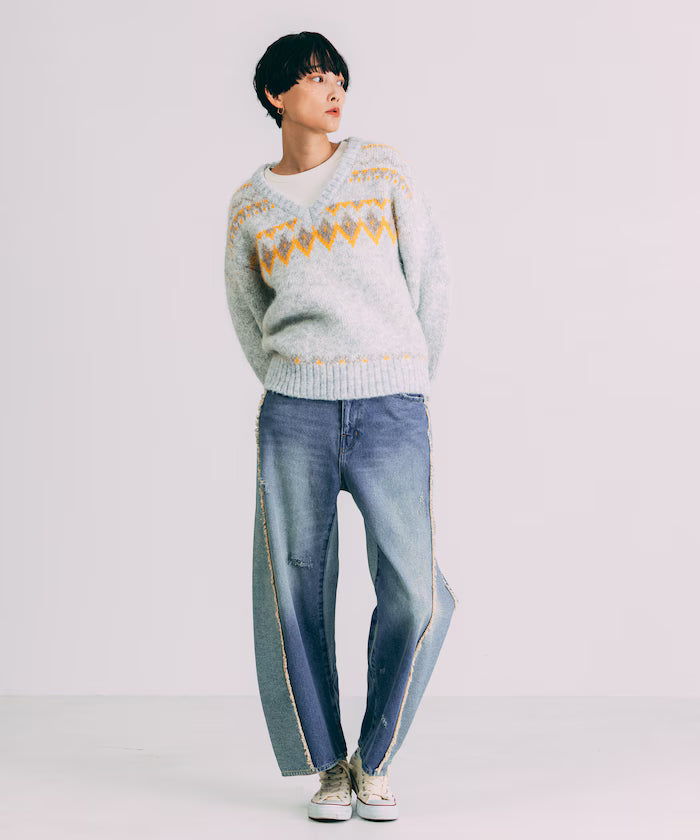 V-neck color block Nordic pattern knit