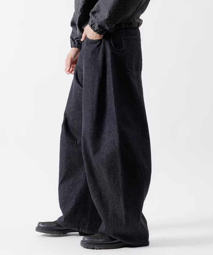 Wide Silhouette Curve Denim Pants One Wash - Black