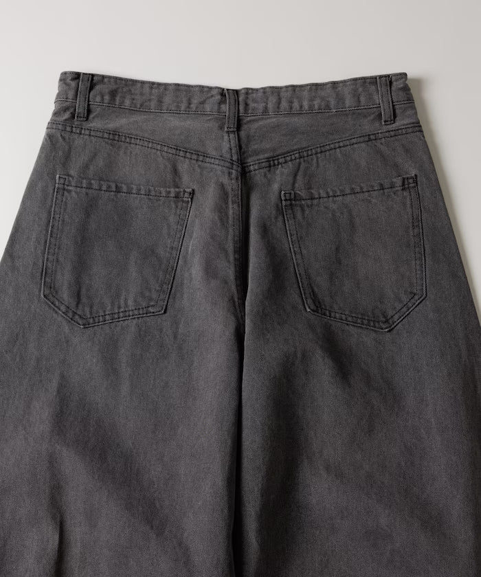 Wide Silhouette Curve Damaged Denim Pants