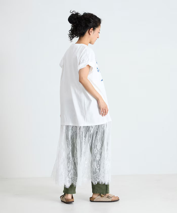 T-shirt lace docking one-piece