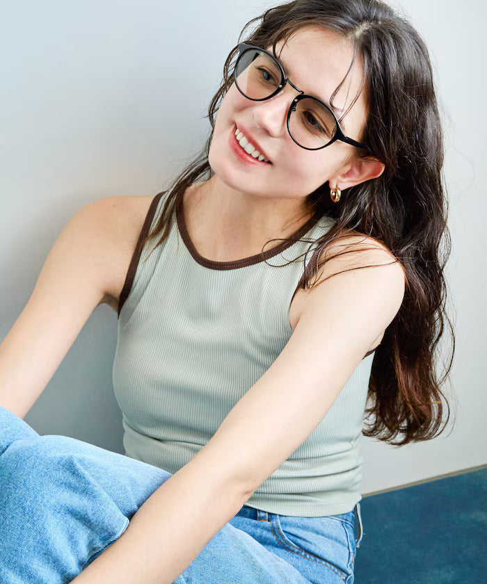 Dimming Lens Boston Fashion Glasses [Limited Edition]