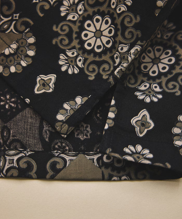 [New color added] Indian-made Relaxed Fit Batik Pattern Print Open Collar Shirt Short Sleeve Small Pattern