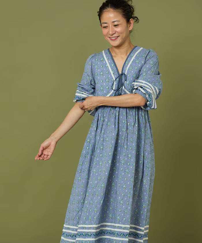 Bust Cut One-Piece with Chest Quilt and Ribbon