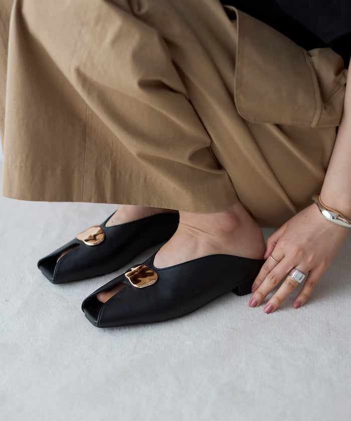 Metal Plate Open Toe Shoes
