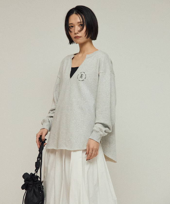 Organic Cotton V-Neck Embroidery Sweatshirt / Relaxed Fit / French Terry Sweatshirt