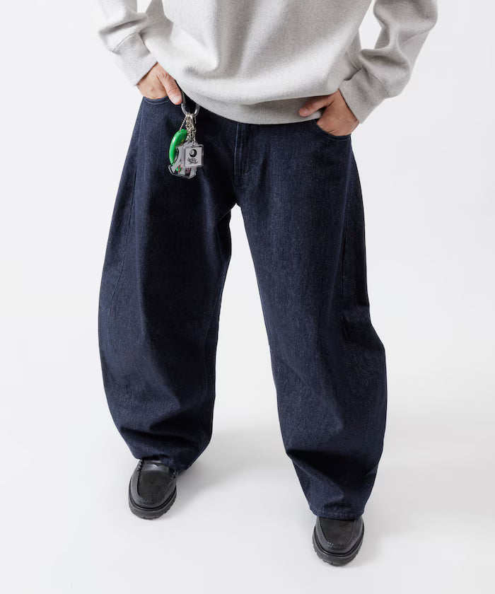 Wide Silhouette Curve Denim Pants One Wash
