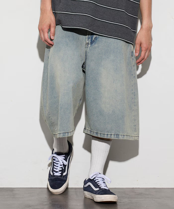 Wide Silhouette Vintage Processed Cropped Curve Denim Shorts