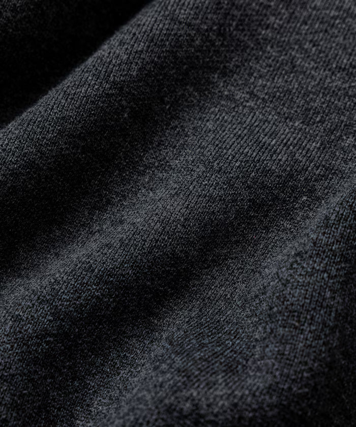Sweat-like Crew Neck Knit
