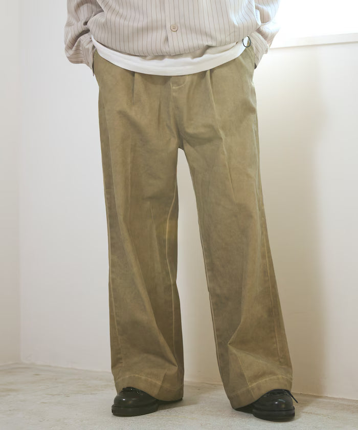 Fade processing cotton tuck wide pants