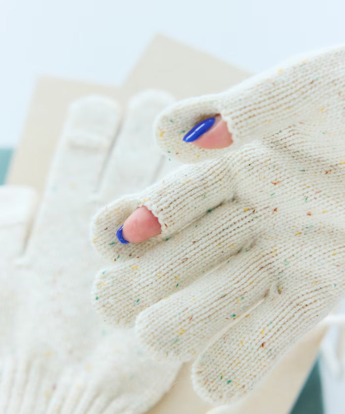 WOOL EASY SLIT GLOVE Wool Easy Glove with Smartphone-Compatible Slit