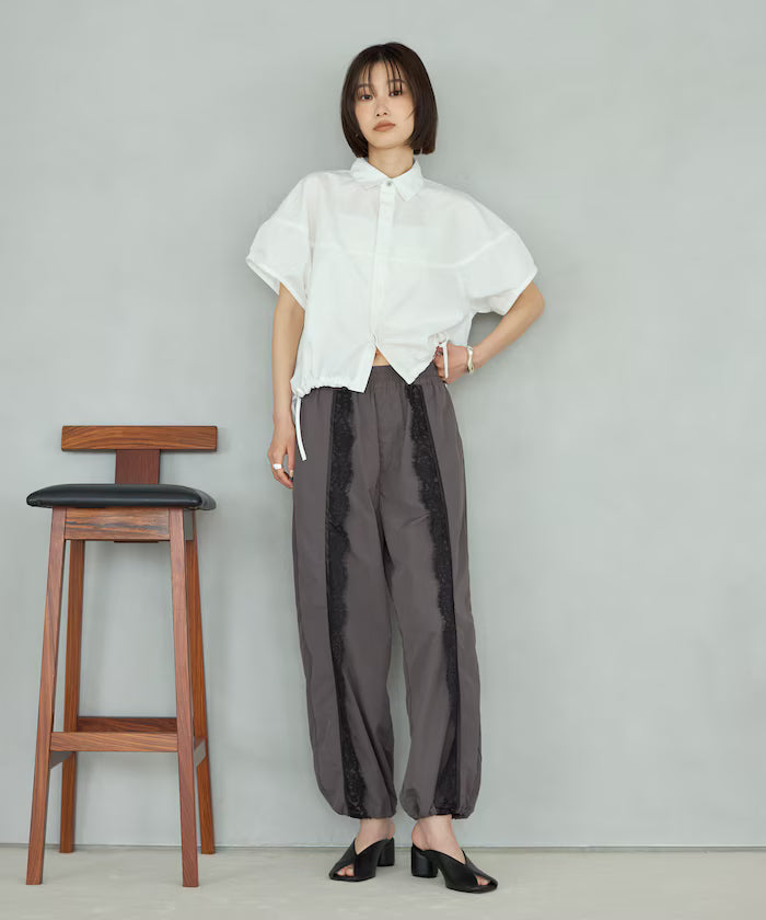 Switch Short Sleeve Hem Code Blouse