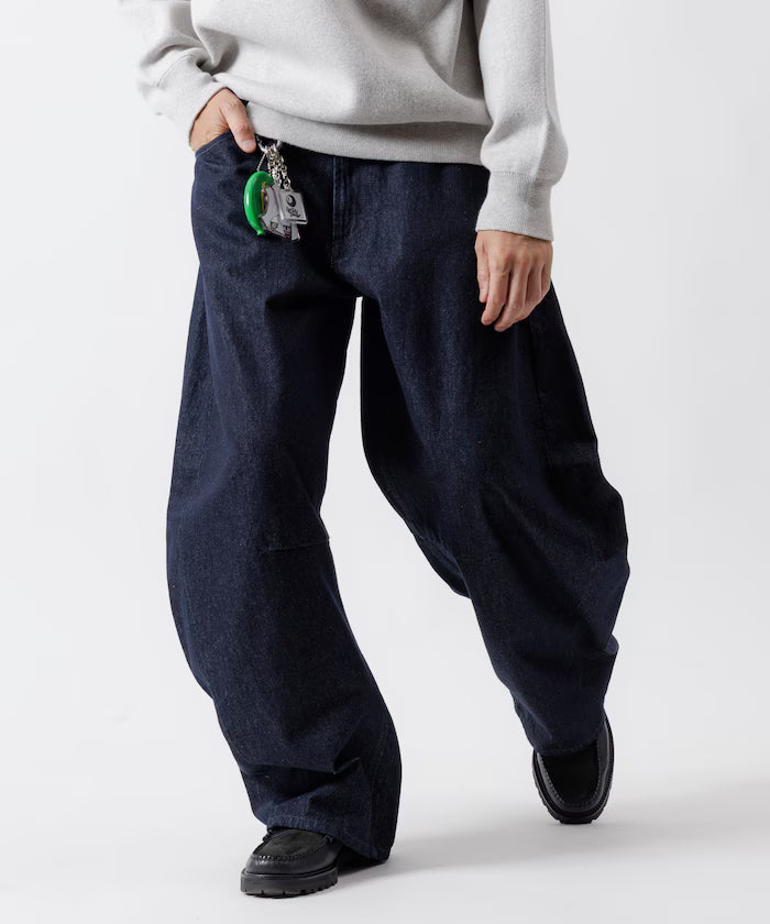 Wide Silhouette Curve Denim Pants One Wash