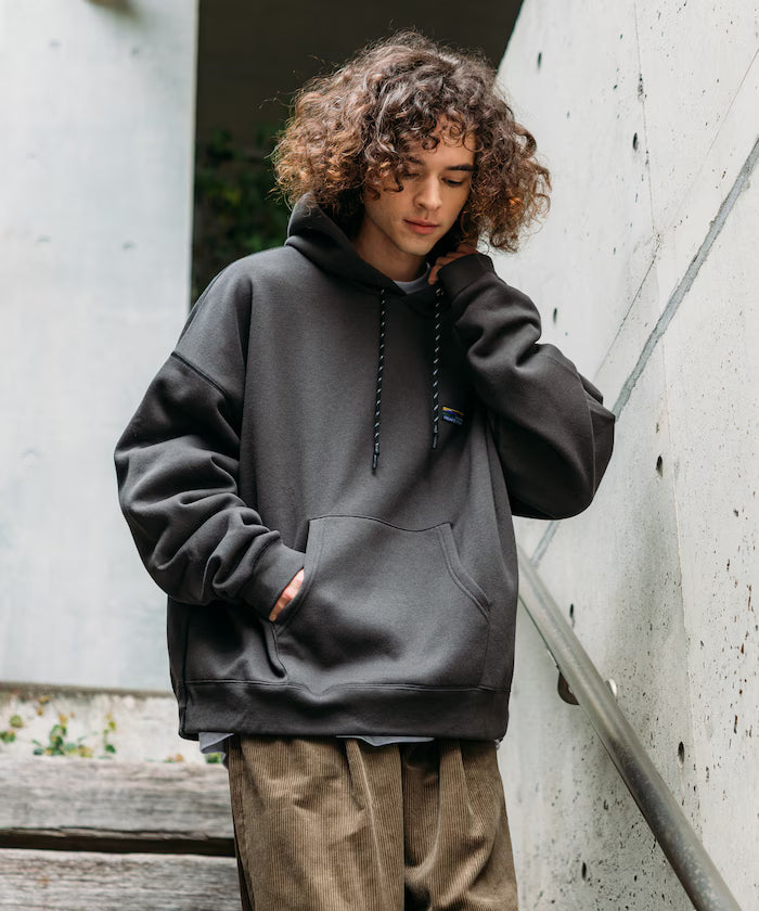 Big silhouette one-point logo pullover hoodie/hem cord/back brushed 【limited edition】