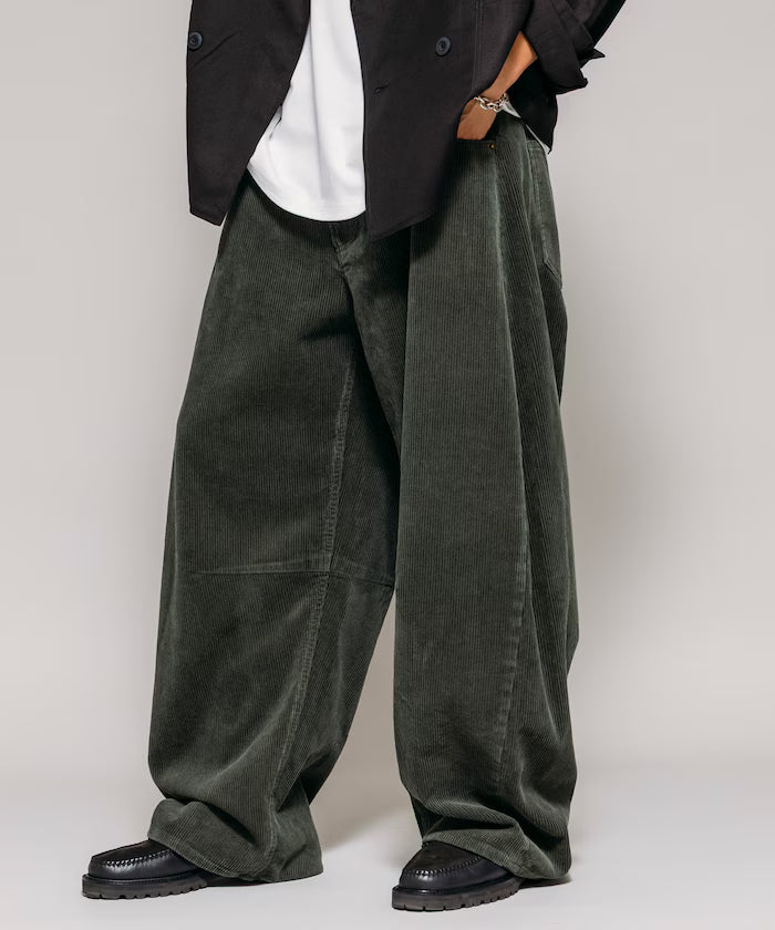 Wide Silhouette One Wash Curve Corduroy Pants