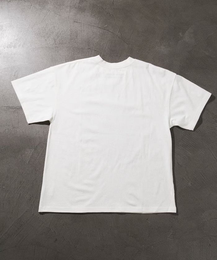 【EXCLUSIVE】BILLIE EILISH S/S Tee/Billie Eilish Front Print T-Shirt