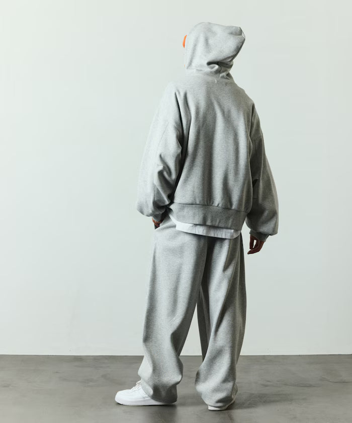 Wide Silhouette Bonding Barrel Leg Sweatpants 【Limited Edition】