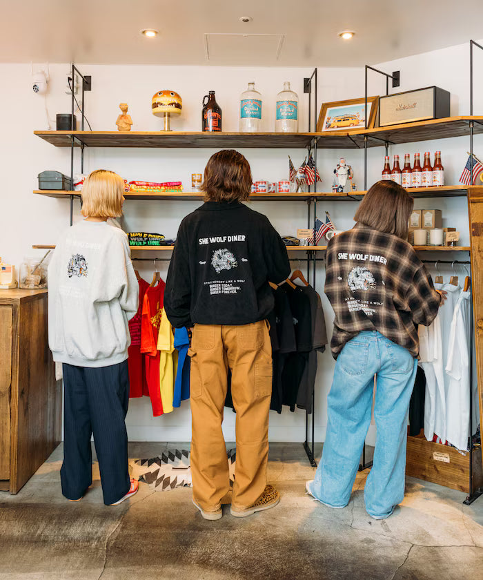 SHE WOLF DINER×FREAK'S STORE/She Wolf Diner Exclusive Big Silhouette Back Embroidered Crewneck Sweatshirt/WOLF [Limited Edition]