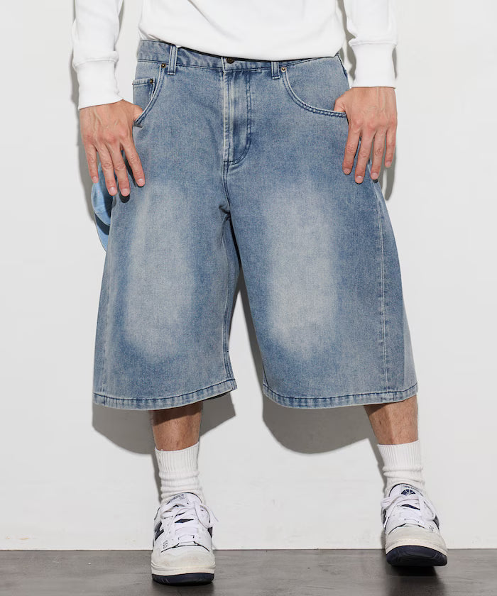 Wide Silhouette Vintage Processed Cropped Curve Denim Shorts