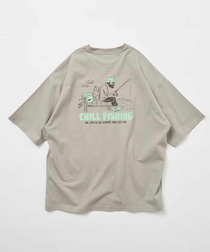 Limited Edition Relaxed Fit Back Print Crew Neck T-Shirt CHILL FISHING MAN - Beige