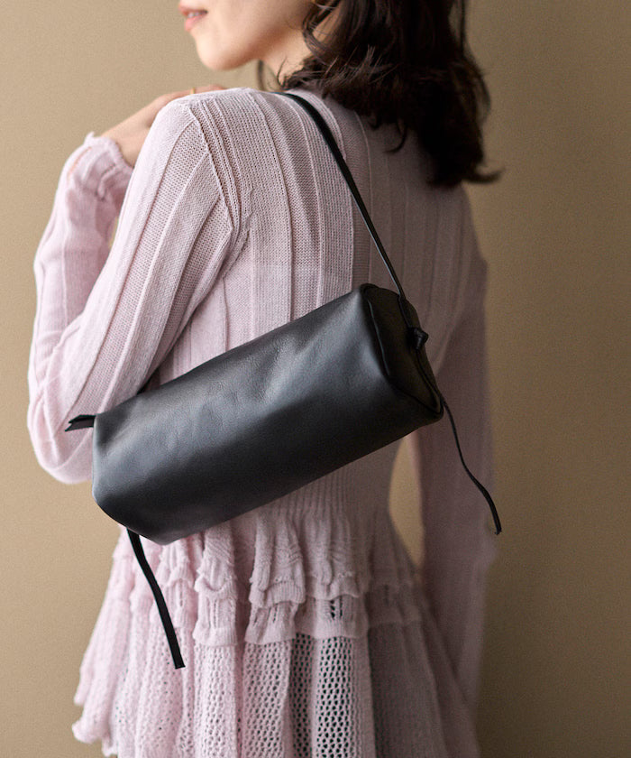 Leather Roll Boston Bag / Cowhide / Water-Repellent Leather - Black