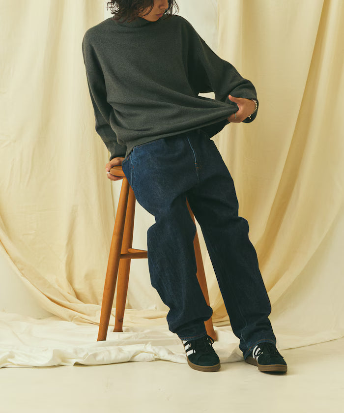 Relax Fit Sweat-Like Turtleneck Knit 【Limited Edition】