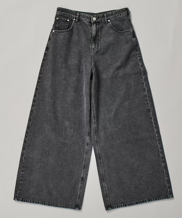 Wide Flare Silhouette Denim Pants [Limited Edition]