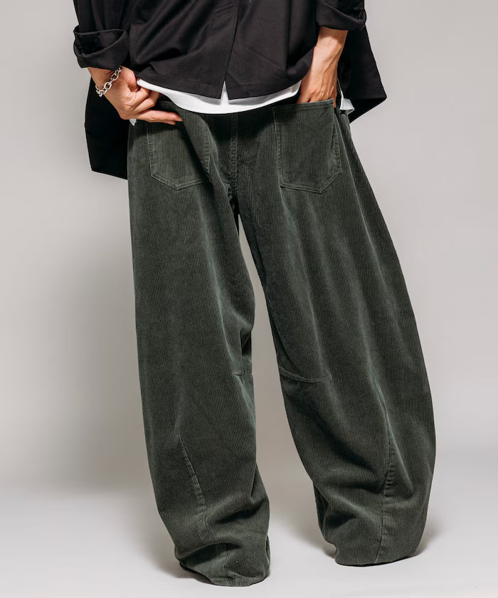 Wide Silhouette One Wash Curve Corduroy Pants