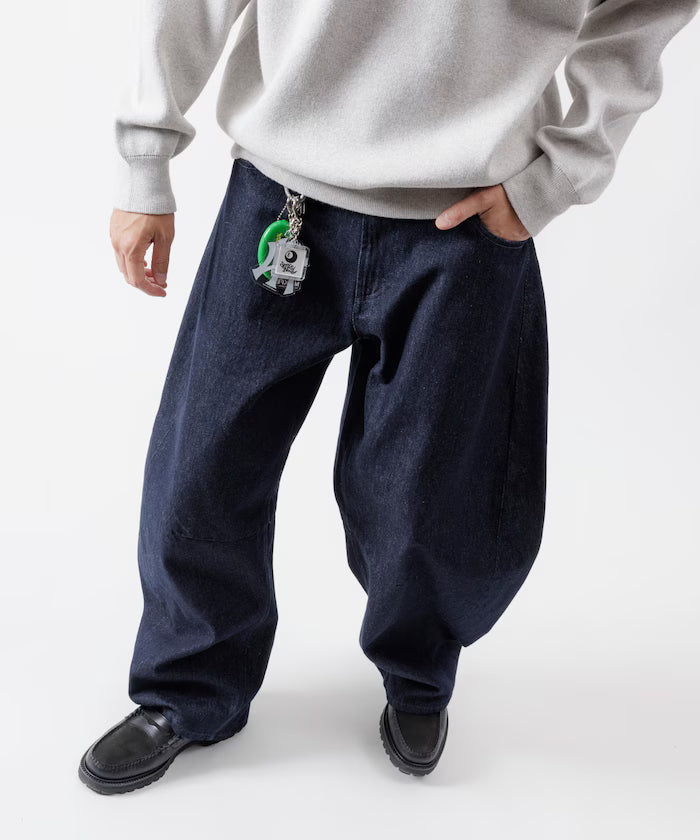 Wide Silhouette Curve Denim Pants One Wash