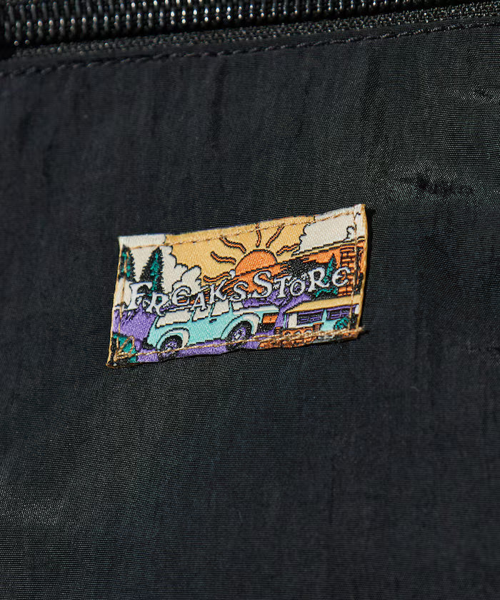 Relaxed Fit One Point Logo Reversible Nylon Fleece Jacket
