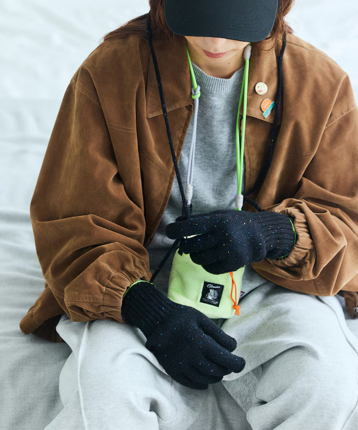 WOOL EASY SLIT GLOVE Wool Easy Glove with Smartphone-Compatible Slit - Black