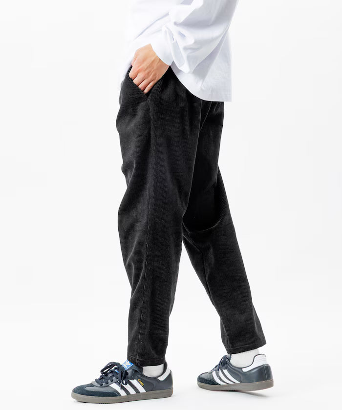 Basic Silhouette Corduroy Easy Pants 【Limited Edition】