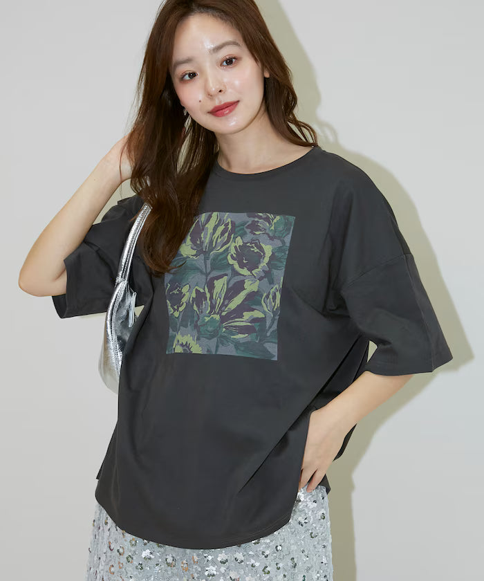 Flower Nuance Art Box Print Big Silhouette T-Shirt Limited Release - Charcoal Gray