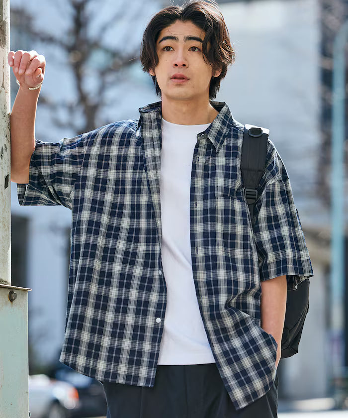 Relax Fit Regular Collar Sheer Seersucker Short Sleeve Shirt 【Limited Edition】 - NAVY Check